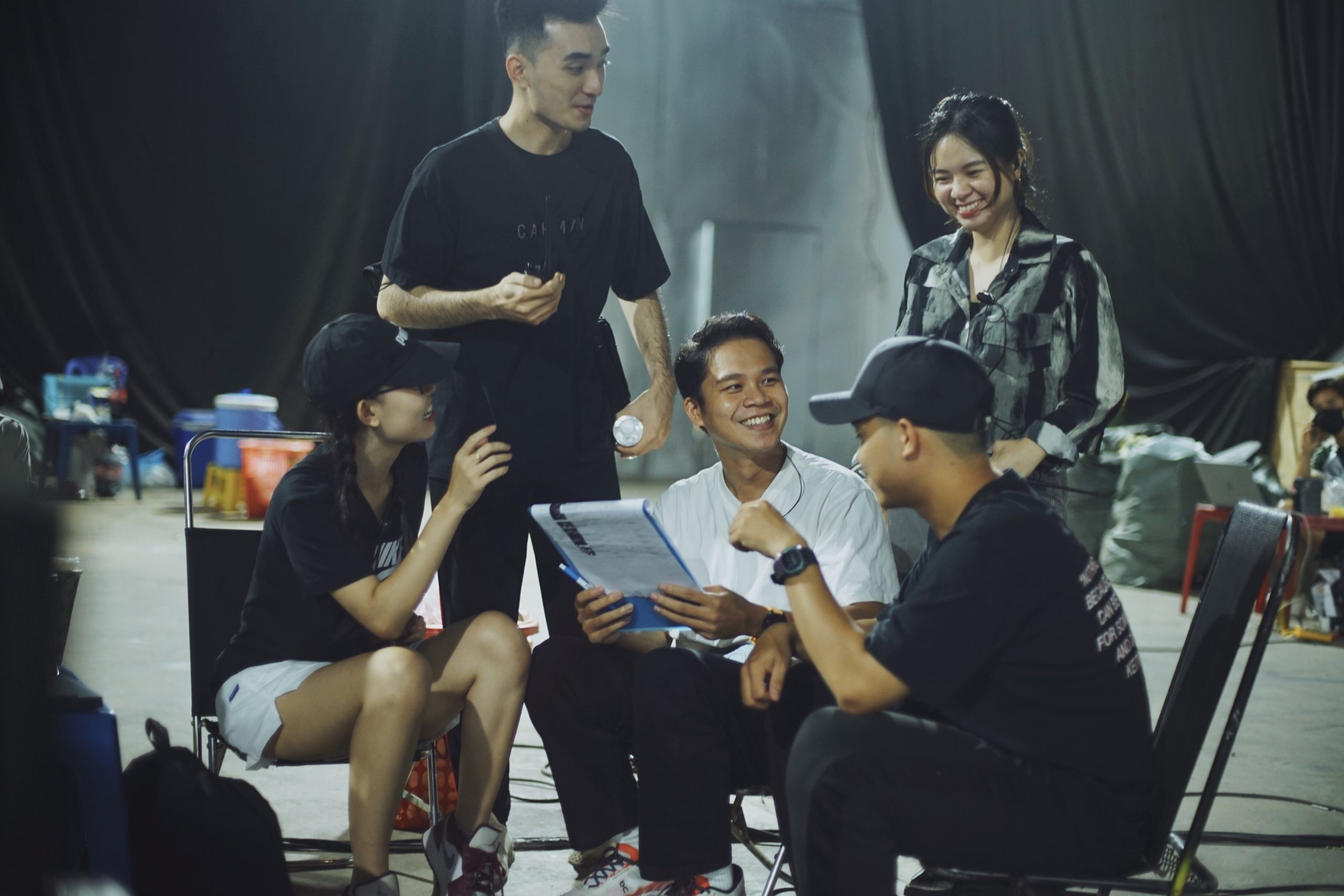 Quy Trình Viết Kịch Bản MV Chuyên Nghiệp - Từ Ý Tưởng Đến Siêu Phẩm
